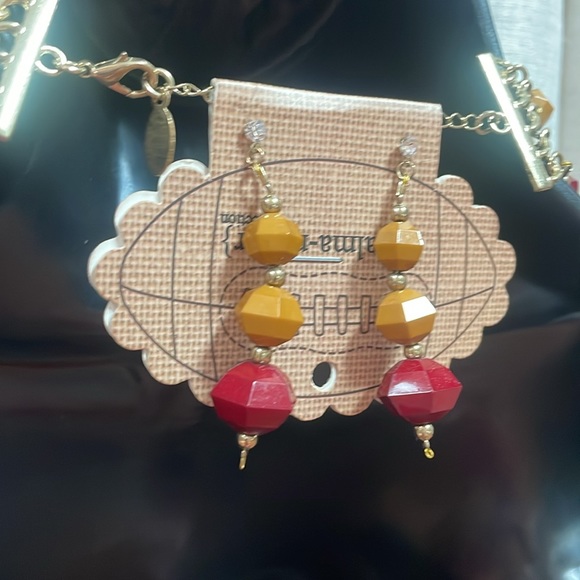 Alma-Mater Collection -Garnet & Gold Statement Jewelry Set necklace & earrings - Picture 7 of 14